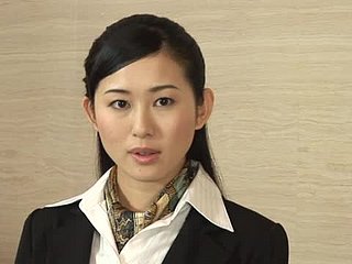 Mio Kitagawa Công nhân khách sạn hút một besom gà trống của khách hàng
