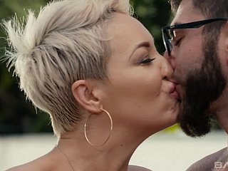 Surprising hot MILF Ryan Keely changeless porn video
