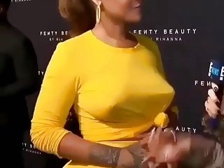 Rihanna Tits Keras Puting